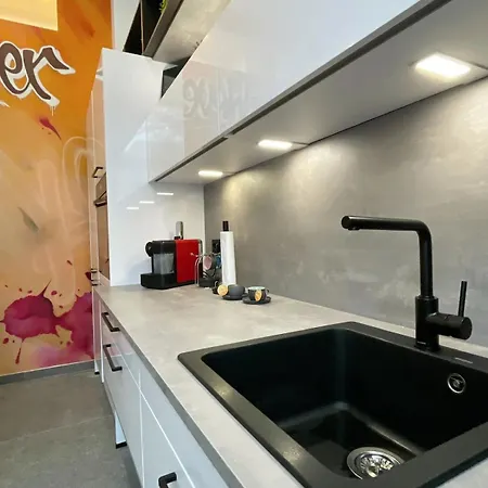 Rbj Loft Hannover-linden - Graffiti Und Parkplatz Apartment