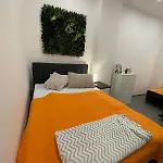 Rbj Loft Hannover-linden - Graffiti Und Parkplatz * Hannover